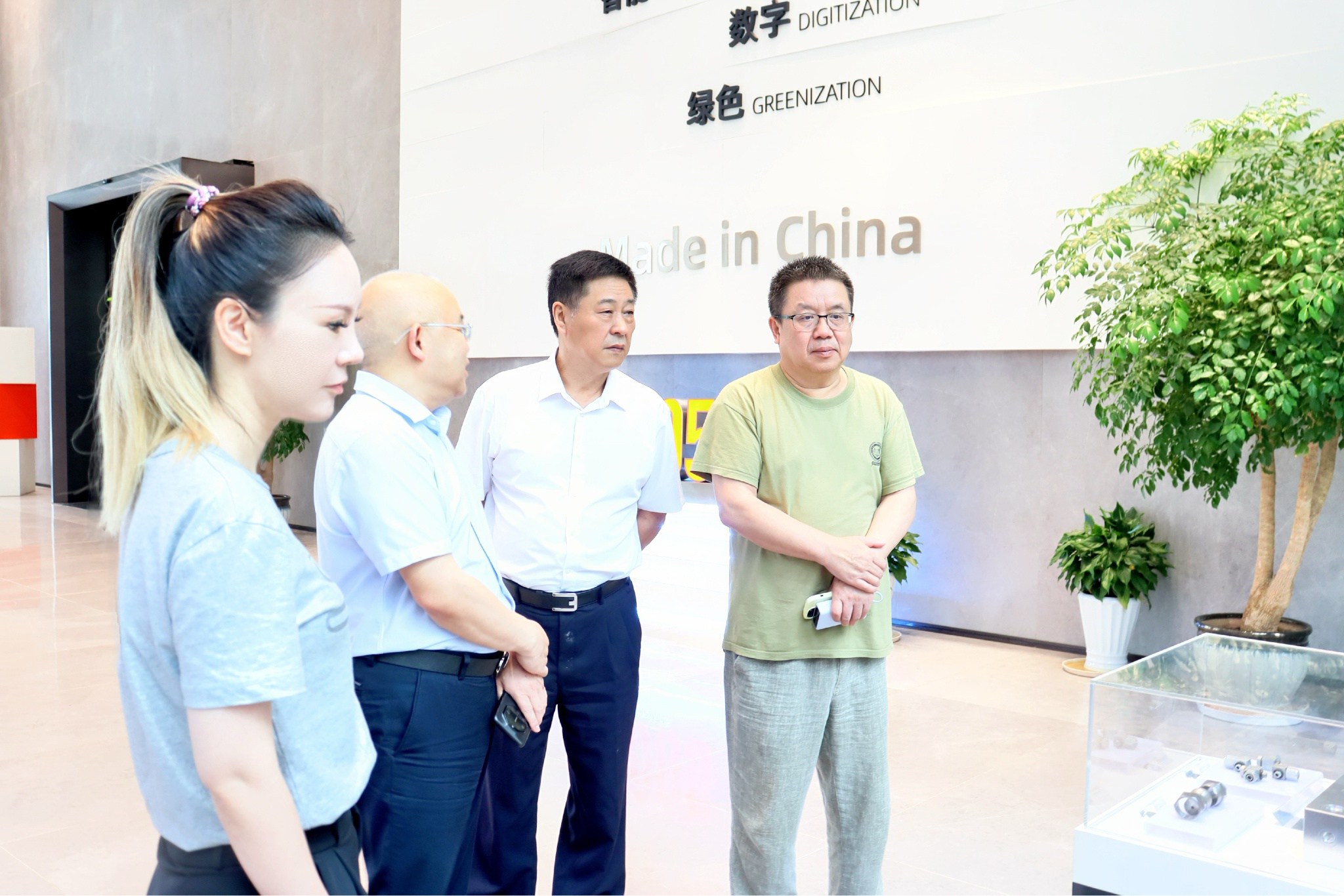 ͬ���ɷݶ��³�Ҷ�ڵ��þ��ݿ��ι���net